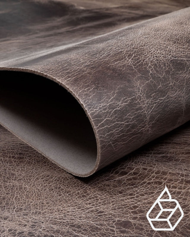 Thick and firm buffalo leather with a matte finish - Anthracite | Buffalo Collection