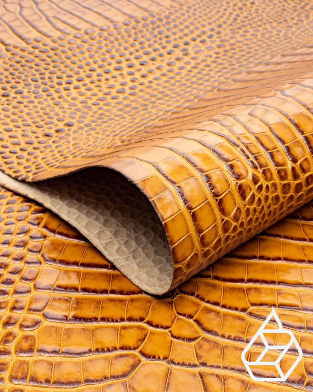 Cow leather with a crocodile print - Cognac crocodile print | Como Collection