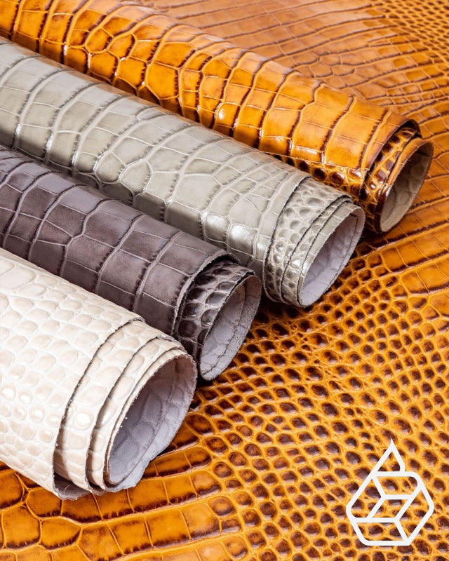 Cow leather with a crocodile print - crocodile print | Como Collection