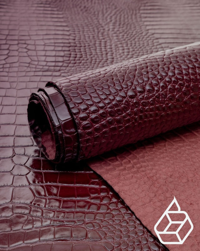 Cow leather with a crocodile print - Red crocodile print | Como Collection