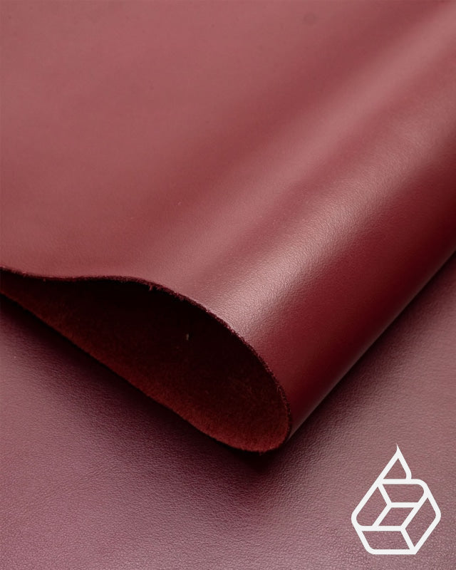 Firm and smooth cowhide leather with a classic look - Red | Florence Collection