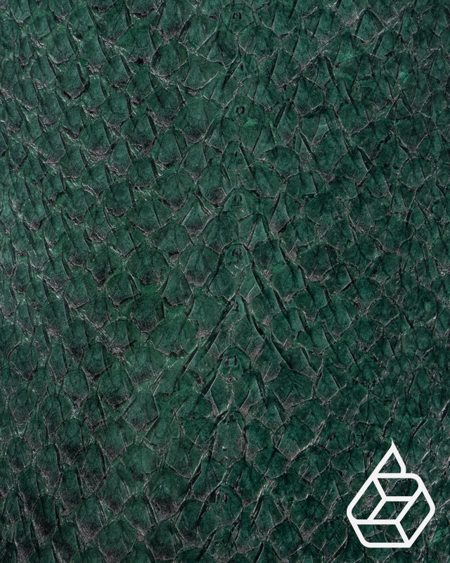 Fish leather with closed scales and silk gloss - Green - | Salmon closed Collection