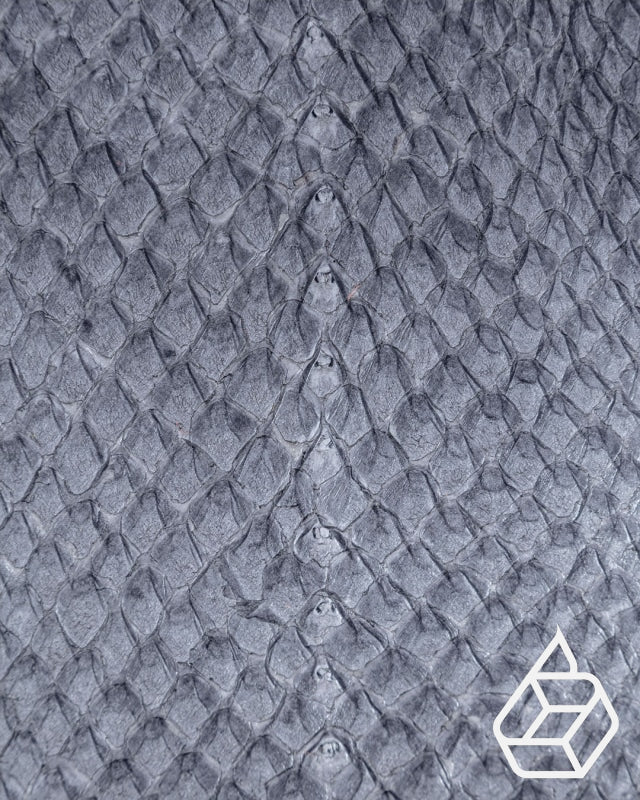 Fish leather with closed scales and silk gloss - Grey - | Salmon closed Collection