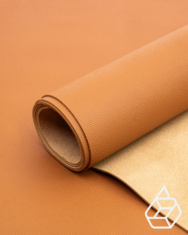 Waprolux Collection | Calfskin leather with Exclusive embossed grain Leer