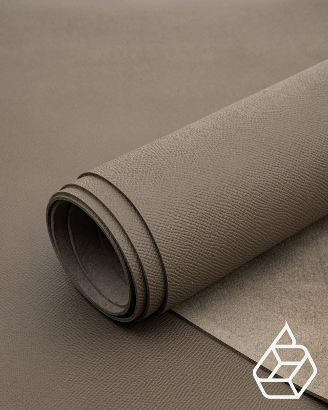 Waprolux Collection | Calfskin leather with Exclusive embossed grain Leer